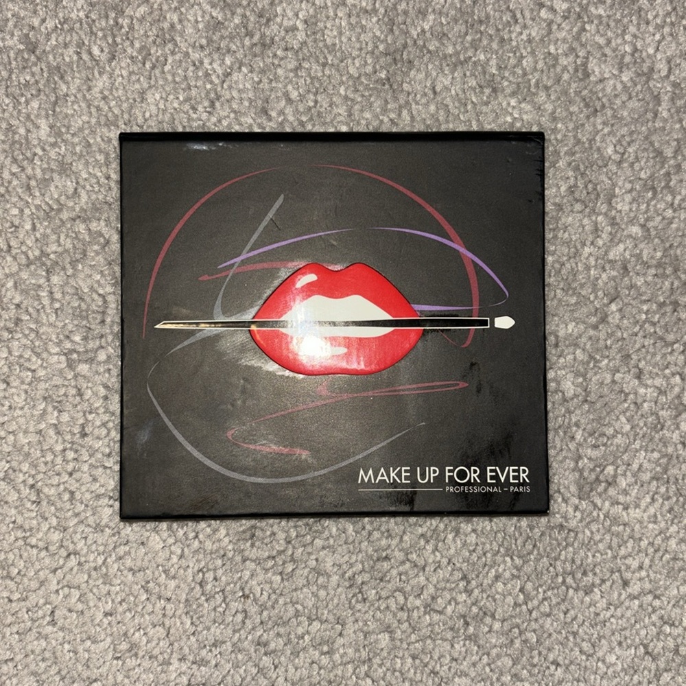 Makeup Forever 9 Artist Shaw Palette